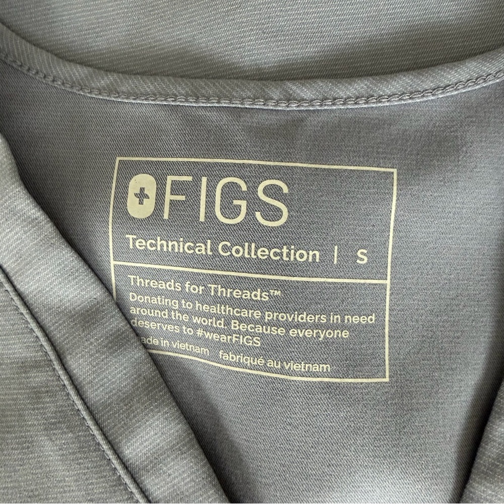 Figs Catarina One-pocket Scrub top VAPOR BLUE SPACE LIMITED EDITION Size S - Picture 9 of 11